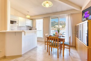 Kitchen and dining area