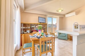 Wohn- und Esszimmer