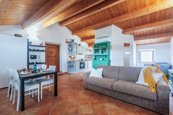 Living and dining room