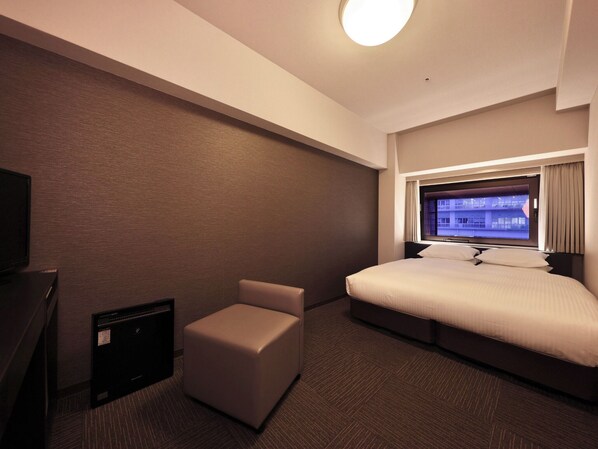 Double: Size: 14-18㎡ Bedding: 1 double bed (W140cm) Capacity: 1-2 people
