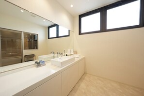 Washing area and dressing room