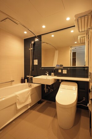 Unit bath