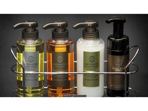 Bathroom amenities