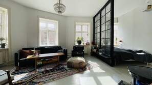 Bedroom, Living Room