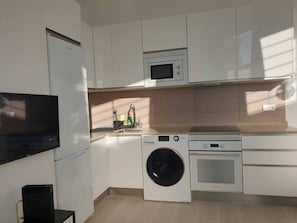 Ce235cfc ac21 47e1 95ee bf71b818ed28