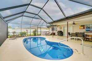 Private Pool (Depth 3.5') | Optional Heating (w/ Fee)