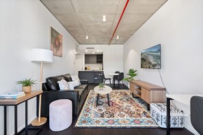 Living Area/Dining Area/Kitchen