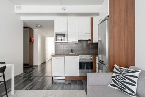 In the kitchen you will find all the necessary equipment for cooking and dining, such as an oven, stove, fridge, coffee maker, kettle, toaster, etc.