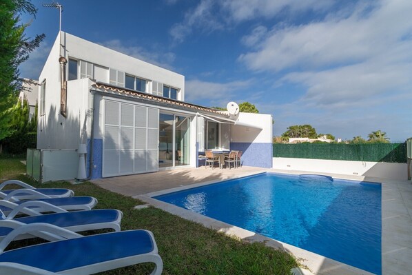 Holiday Home Exterior [summer]