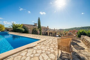 Holiday Home Swimming Pool