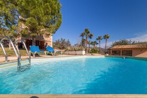 Holiday Home Swimming Pool