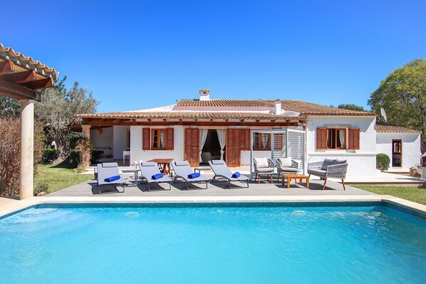 Holiday Home Exterior [summer]