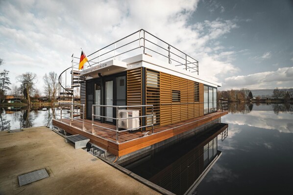 Holiday Home Exterior [summer]