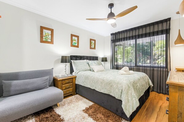 Bedroom 1 with Ensuite and Kitchenette