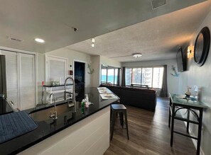 Entry / kitchen area