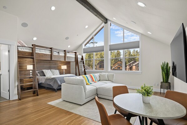 Welcome to The Studio @ Meadow's Edge!