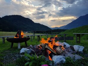Bergforms, Berg, Hügel, Hochland, Landschaft, Gebirge, Bergstation, Camping, Ländliches Gebiet, Senke