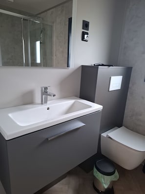 Bad Sink, Armatur, Sinken, Badezimmer, Zapfhahn, Badezimmerschrank, Flooring, Fussboden, Installation, Interior Design