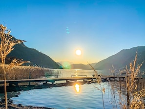 Wasser, Bergforms, Gewässer, Natur, Natürliche Landschaft, Berg, Sonne, Horizont, Sonnenaufgang, Dämmerung