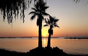 Yiannathes Beach