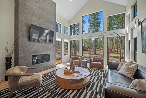 18197 Forestbrook-16