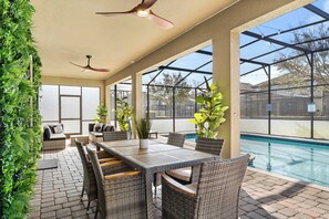 Outdoor Patio Dining Area 