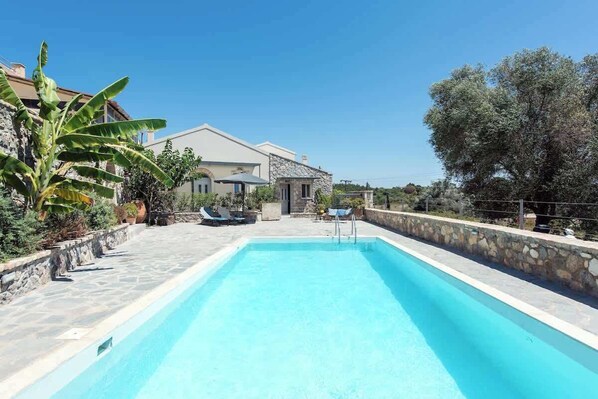 Private pool on the premises 