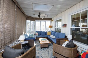 Screened in Porch