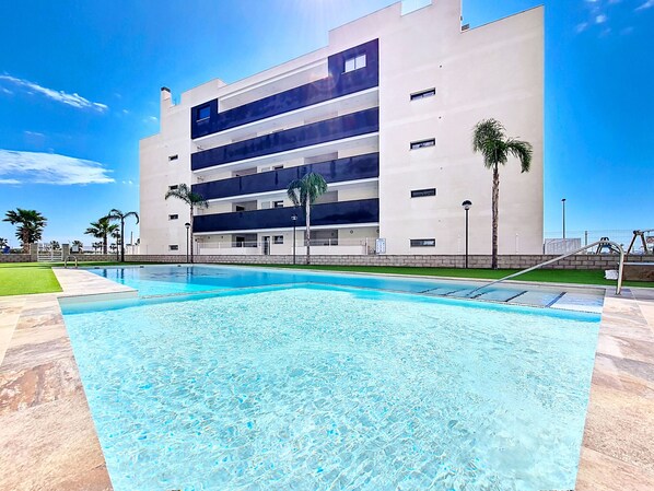 Velapi 3-Bedroom South-Facing Apartment | Holiday Rental