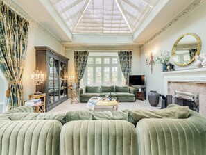 Living room | Gwynfryn, Llanarth