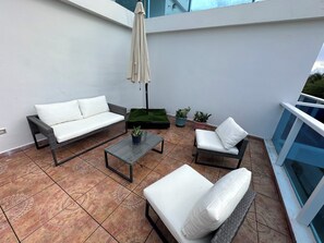 Terrace angle