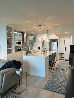 Kitchen and dining area.