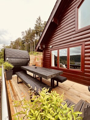 Outdoor dining and sauna