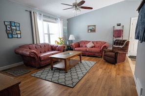 Living Room (3)