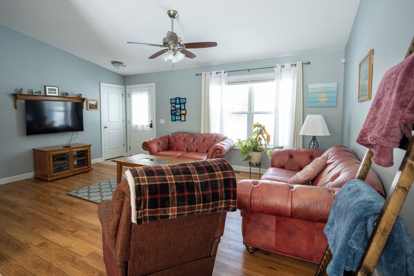 Living Room (1)