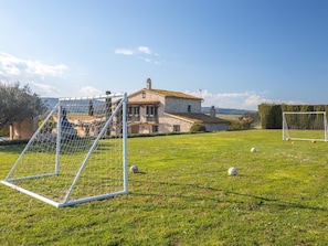 Sport court