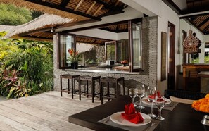 Outdoor dining