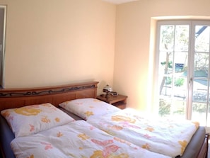 erstes Schlafzimmer