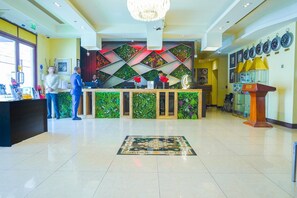 Entrance / Reception