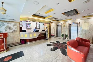 Entrance / Reception