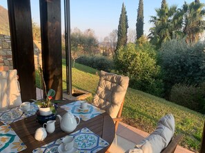 Outdoor dining