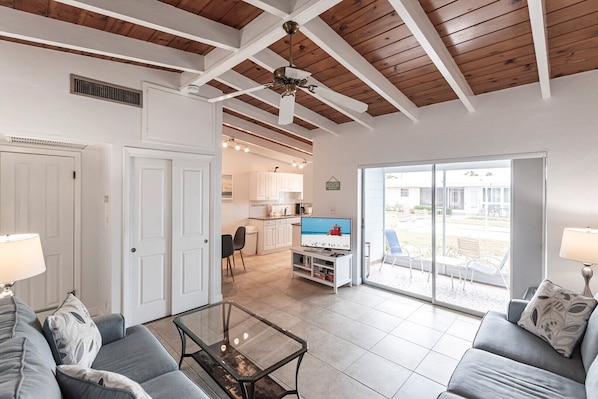 001 Living Area