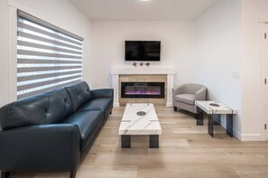 DUPLEX B (Main Living Room)