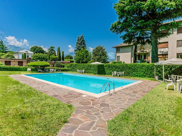 Swimming Pool, Resort, Garden, Hacienda, Villa, Courtyard, Eco Hotel, Landscaping, Hedge, Thermae
