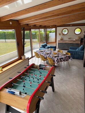 Spielezimmer