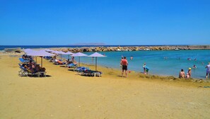 Kato Gouves sandy beach -200m
