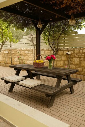 Exterior shared seating area
