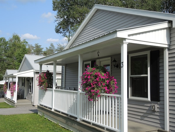 Creekside Cottage