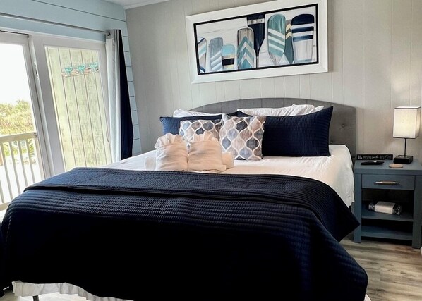 King Bedroom (1)