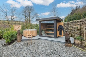 Charcoal House (5)